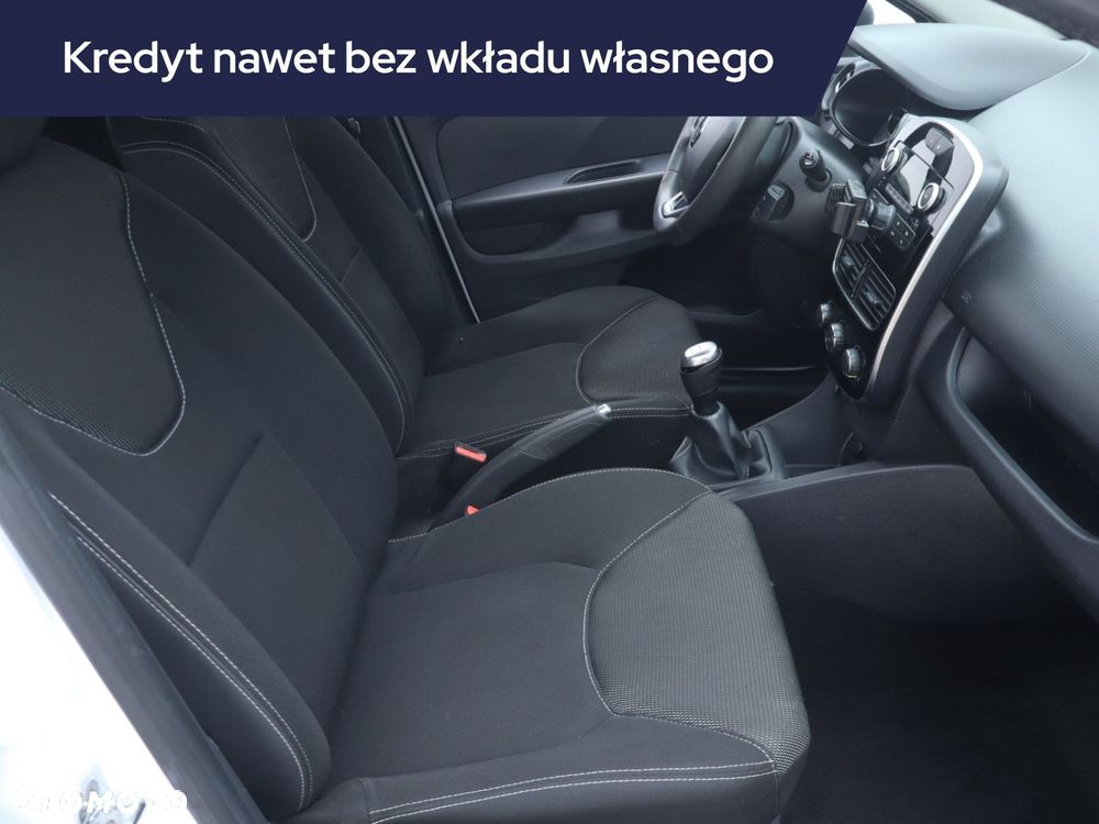 Renault Clio - 11