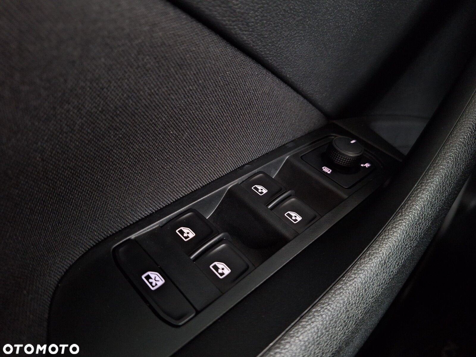Skoda Kamiq 1.0 TSI Ambition DSG - 36