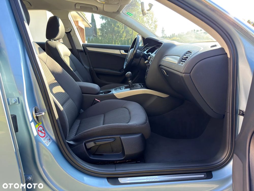 Audi A4 Limousine 1.8 TFSI Ambiente - 35