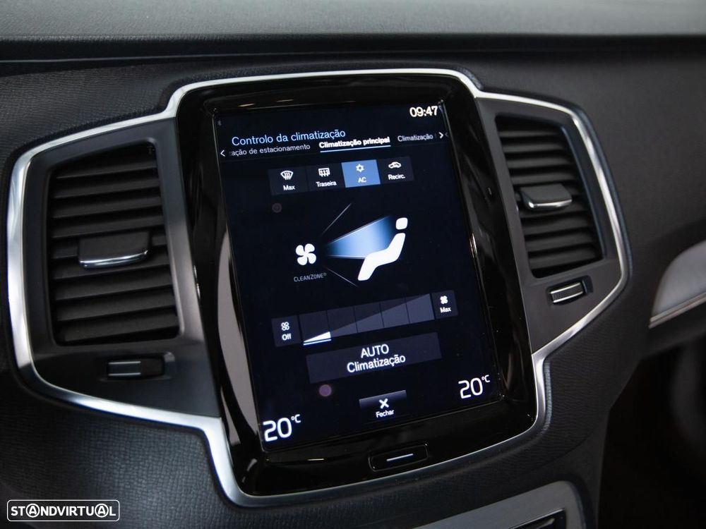 Volvo XC 90 2.0 T8 PHEV Momentum Plus AWD - 26