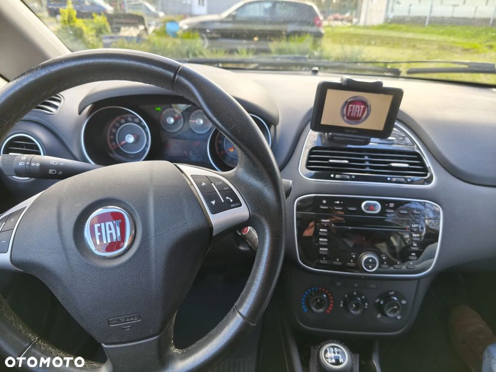 Fiat Punto 2012 1.2 Easy - 21