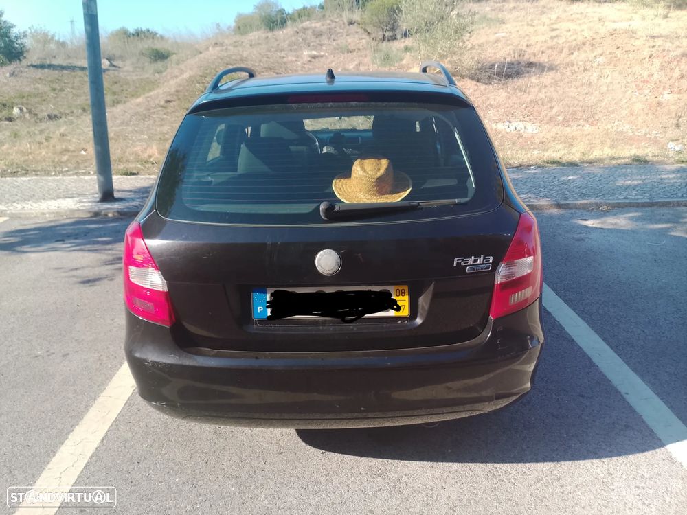 Skoda Fabia Break 1.4 Ambiente - 7