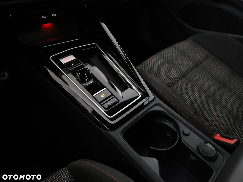 Volkswagen Golf 2.0 TSI GTI DSG - 33