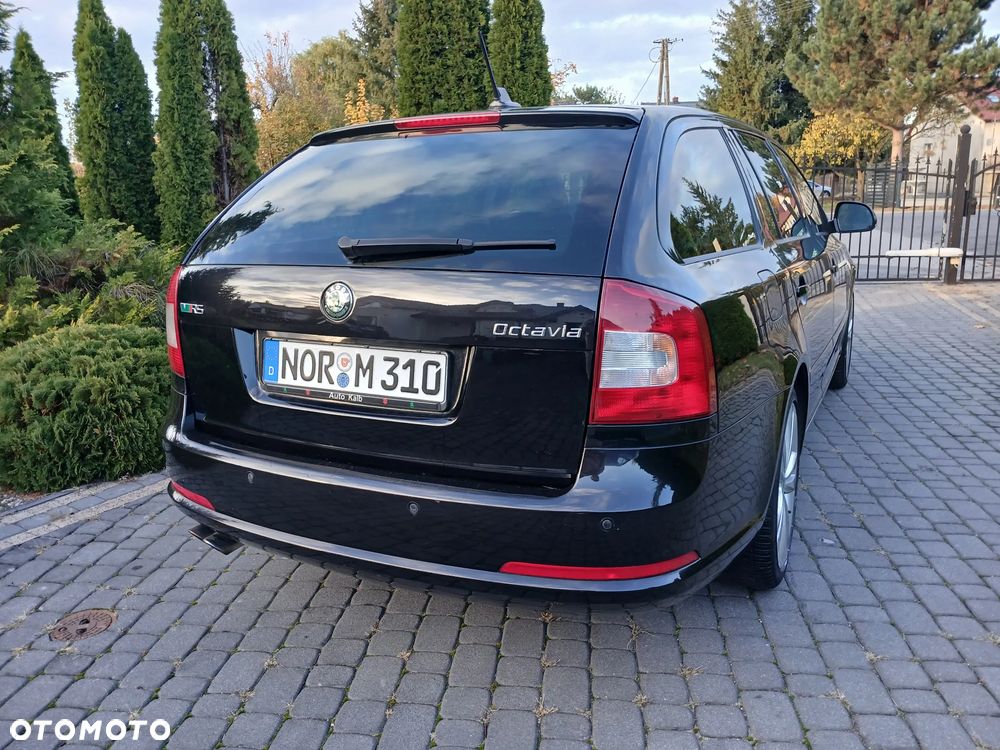 Skoda Octavia 2.0 TDI DPF RS - 13
