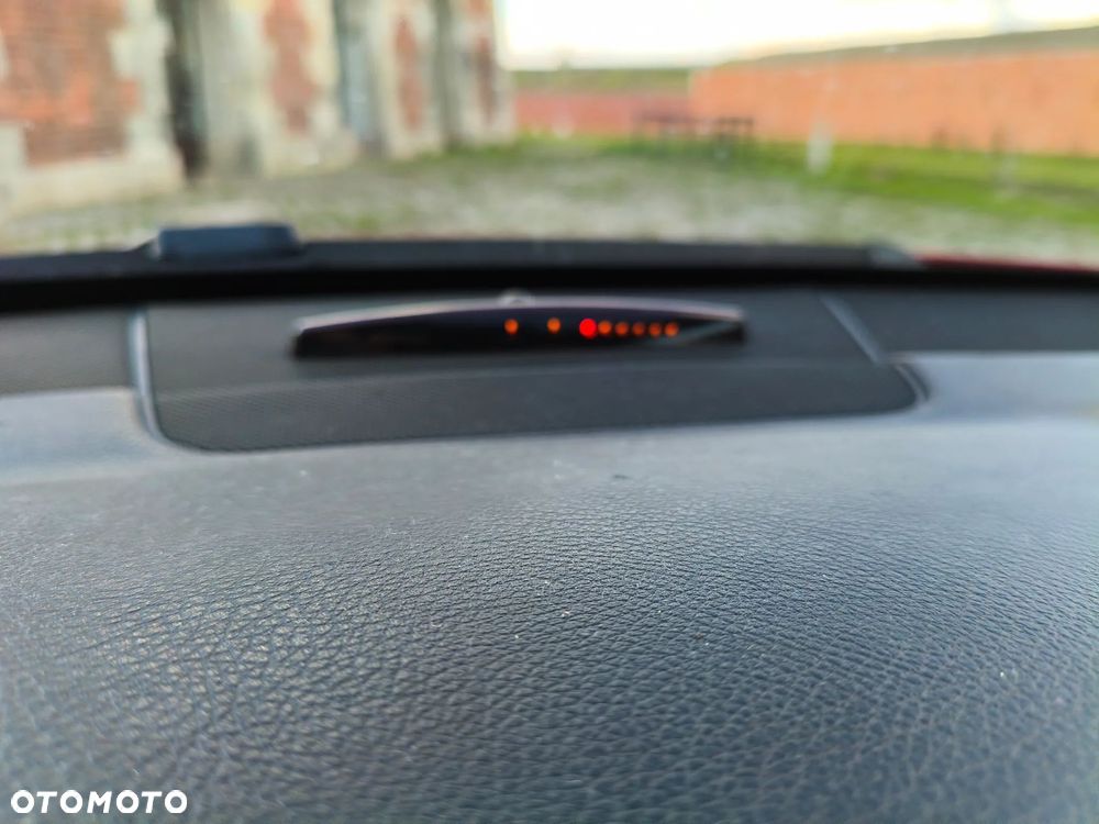 Mercedes-Benz Klasa E 350 7G-TRONIC - 35