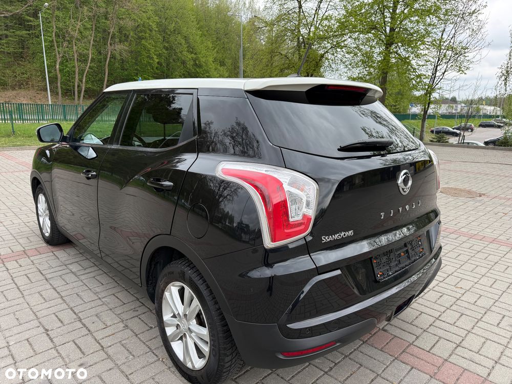 SsangYong/KGM Tivoli e-XGi 160 2WD Black+White - 4