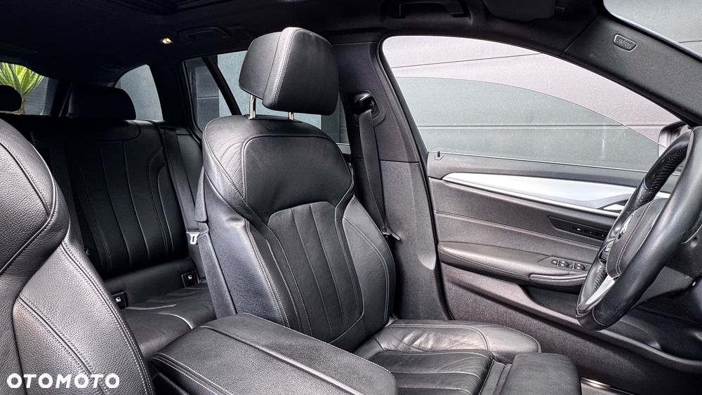 BMW Seria 5 520i - 15