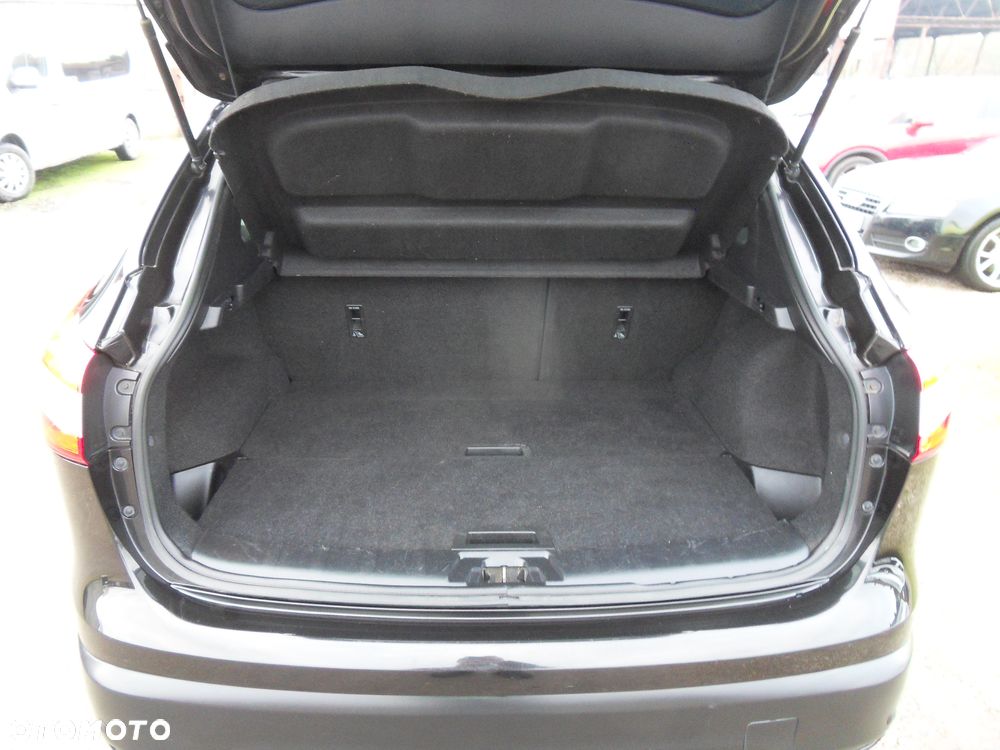 Nissan Qashqai 1.5 dCi Tekna - 9