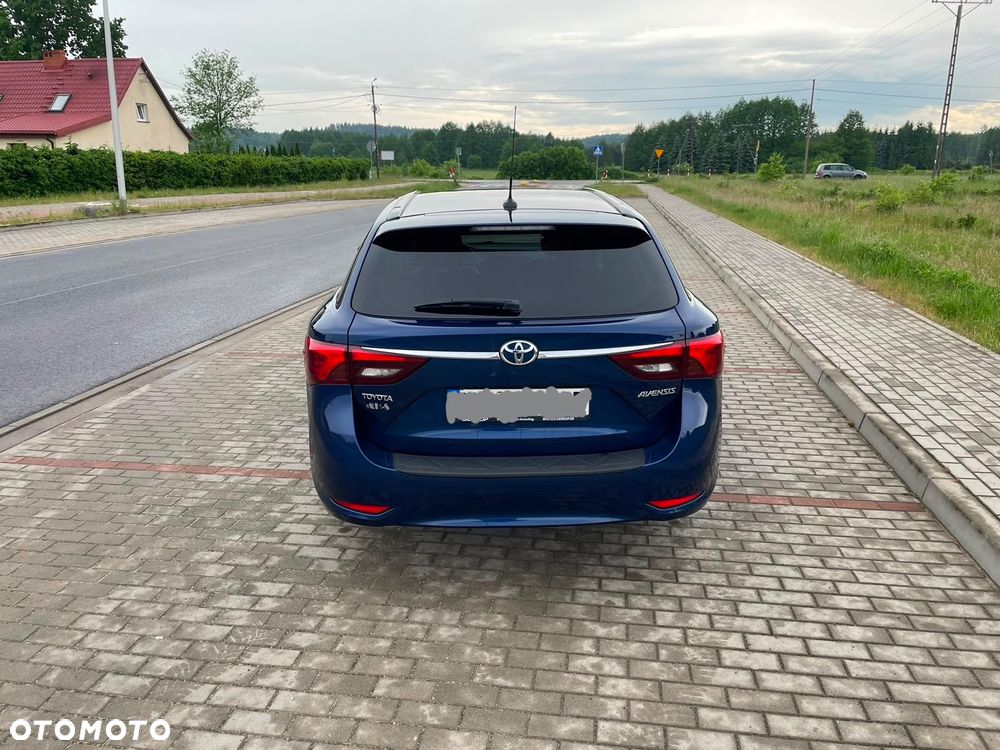 Toyota Avensis - 5