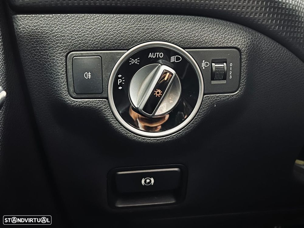 Mercedes-Benz A 180 d Urban - 31