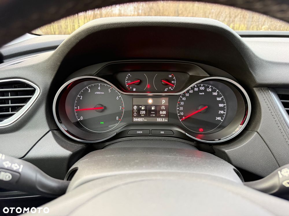 Opel Grandland X 1.6 T Innovation S&S - 13