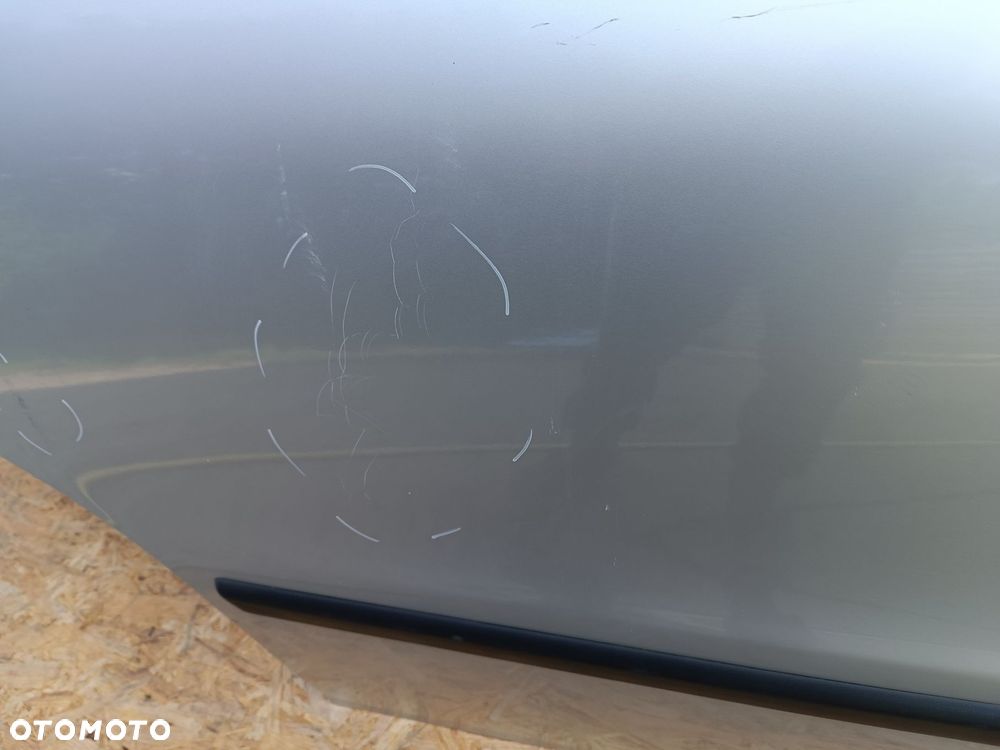 SEAT TOLEDO 2 II DRZWI TYL PRAWY KOD LAK LS7N - 10