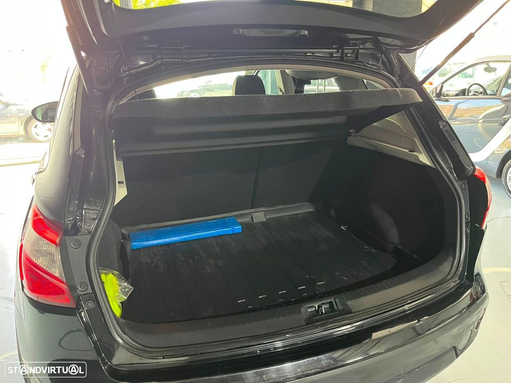 Nissan Qashqai 1.6 dCi Tekna Premium 18 360 - 28
