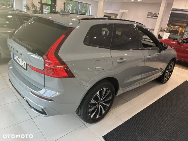 Volvo XC 60 B4 B Plus Dark - 6