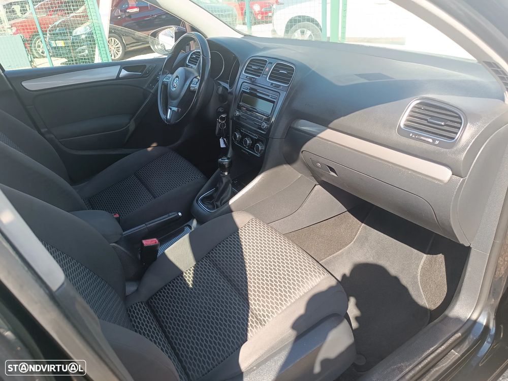 VW Golf 1.6 TDi Trendline - 29