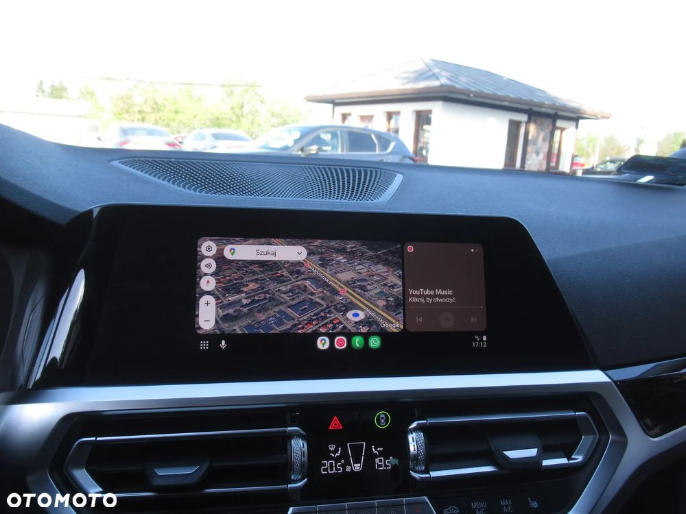 BMW Seria 3 318i Sport Line - 32