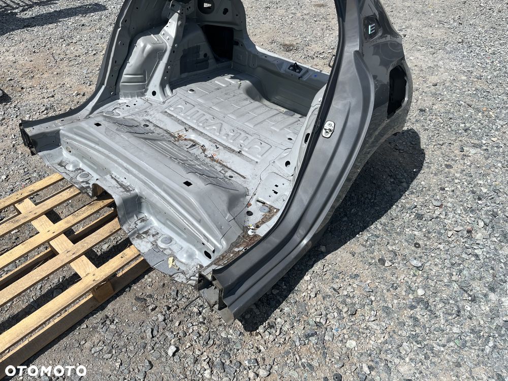 Dupa z dachem ćwiartka błotnik wanna pas tylny Peugeot 208 II ELEKTRYK - 9