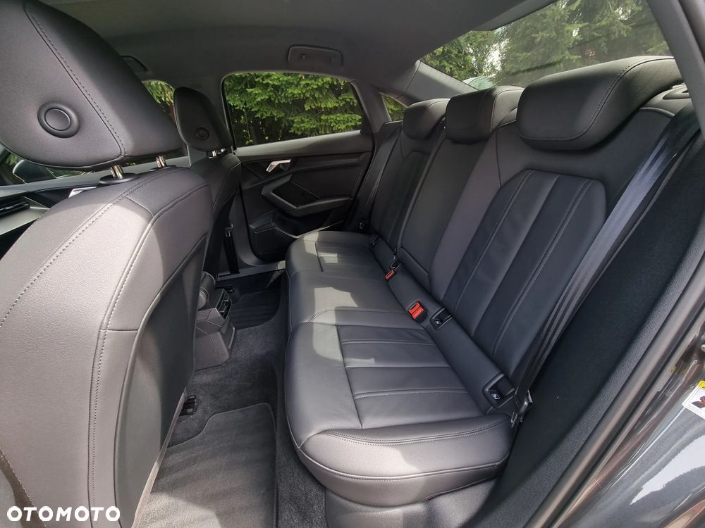 Audi A3 Limousine 35 TDI S Line S tronic - 28