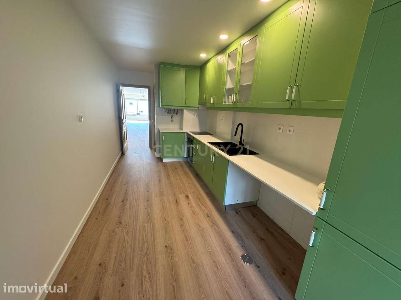 Apartamento Renovado em Carcavelos, Cascais - 3 Quartos - Grande imagem: 5/28