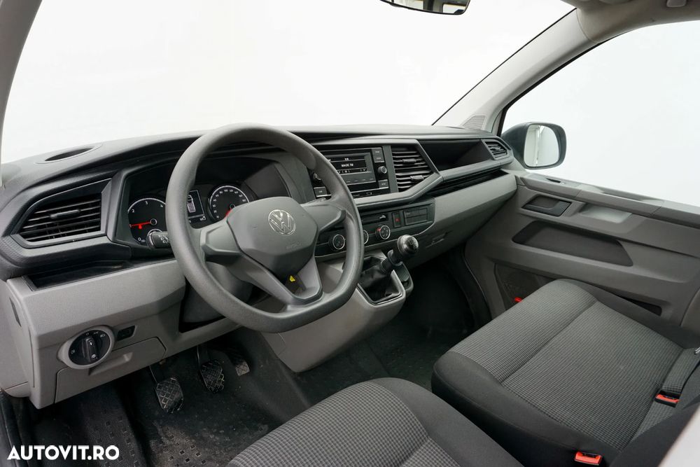 Volkswagen Transporter - 16