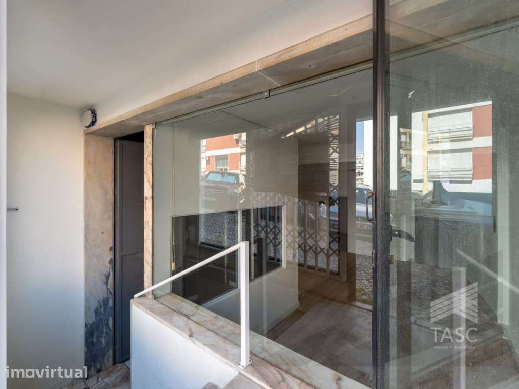 Clinic or Studio Space in Lapa Move-In Ready, Estimated 6%+ Yield - Grande imagem: 4/37