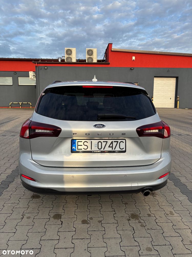 Ford Focus 1.5 EcoBlue Start-Stopp-System COOL&CONNECT - 4