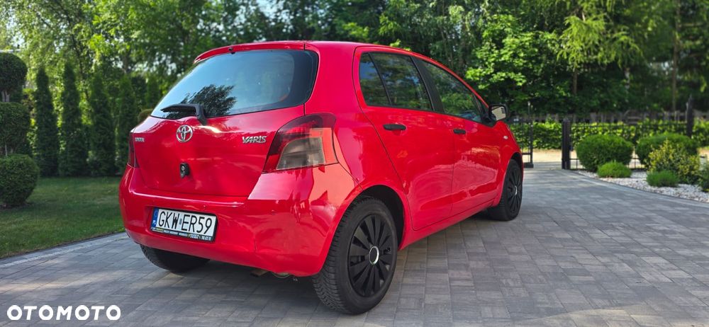 Toyota Yaris - 2