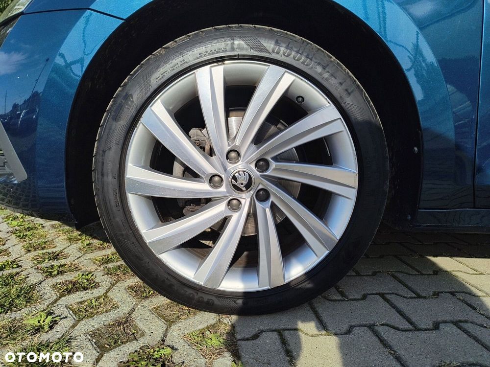 Skoda Octavia 2.0 TDI Style DSG - 29