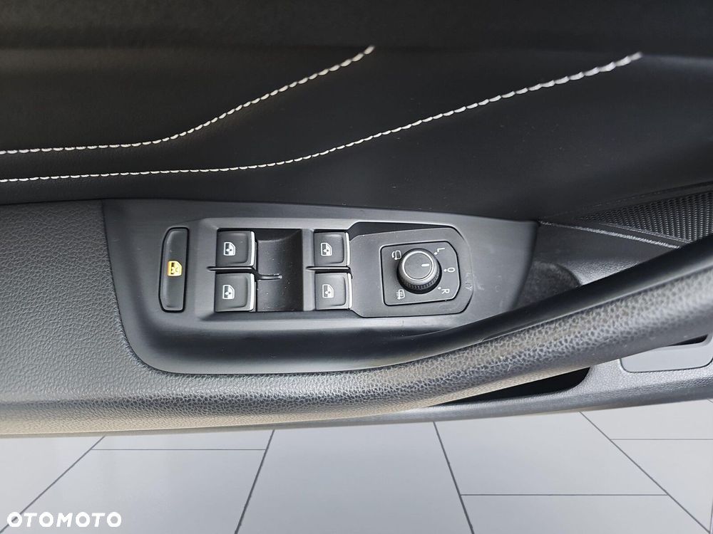 Volkswagen Arteon 2.0 TSI Elegance DSG - 19