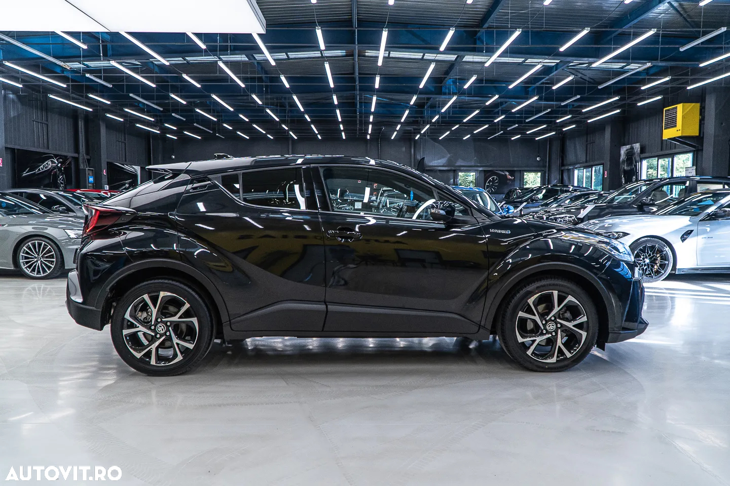 Toyota C-HR 2.0 HSD 184 CP 4x2 CVT Style - 19