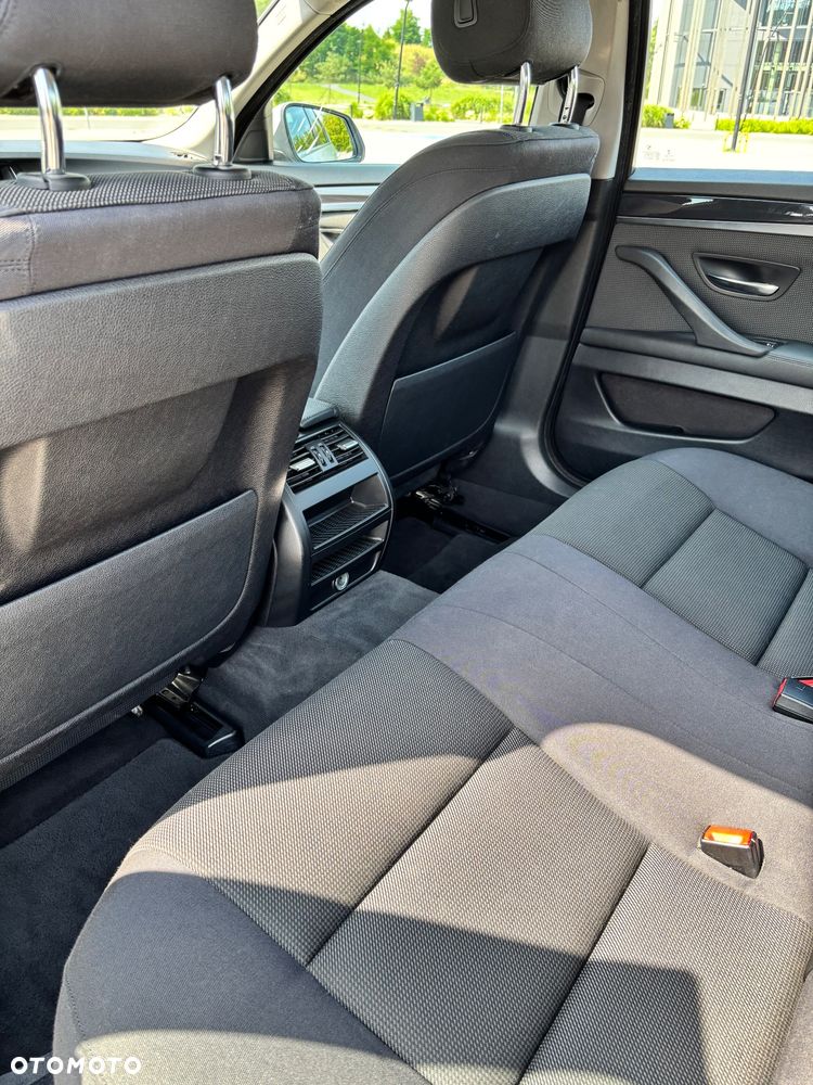 BMW Seria 5 520d xDrive - 19