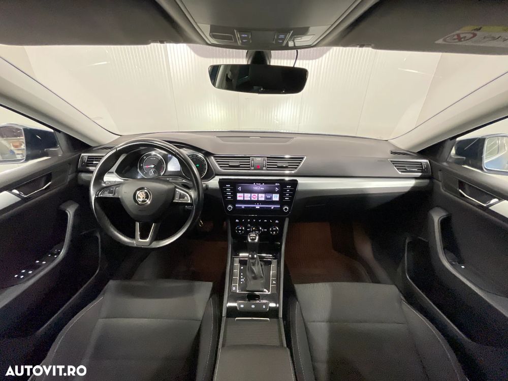 Skoda Superb 2.0 TDI DSG Ambition - 7