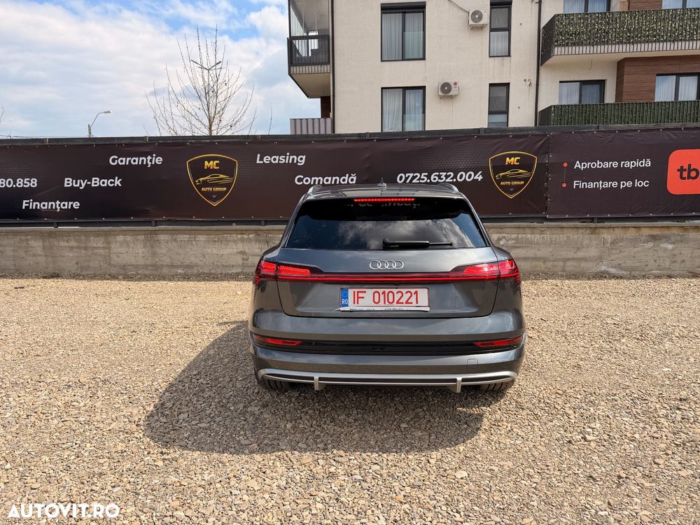 Audi e-tron 50 quattro S line - 34