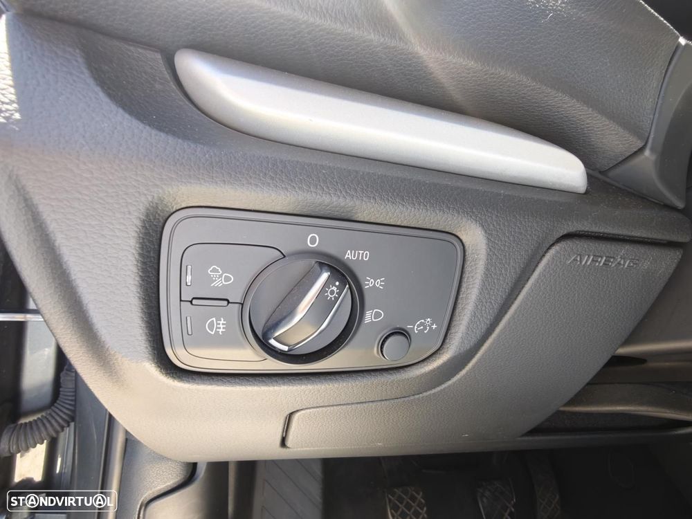 Audi A3 Sportback 1.6 TDI Design - 36
