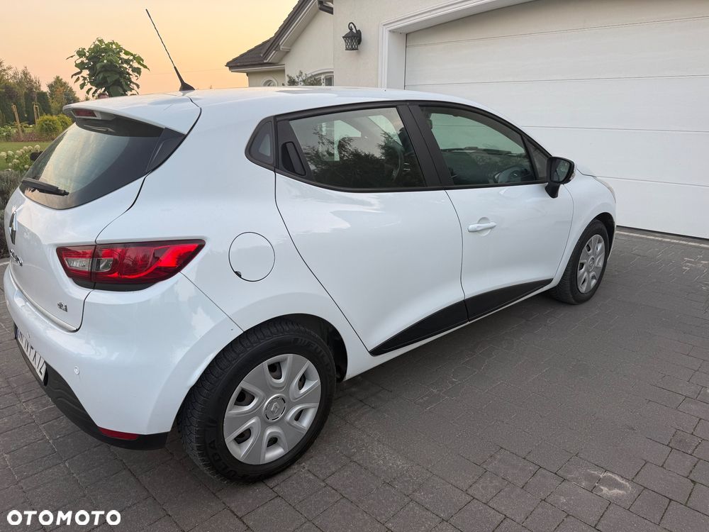 Renault Clio 1.5 dCi Authentique - 9
