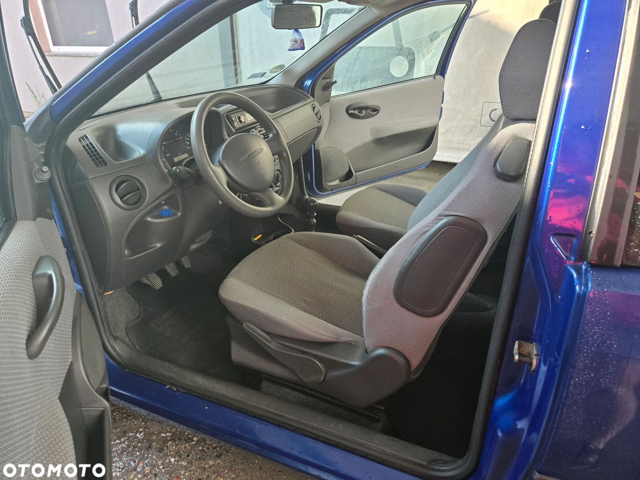 Fiat Punto 1.2 8V Active - 6