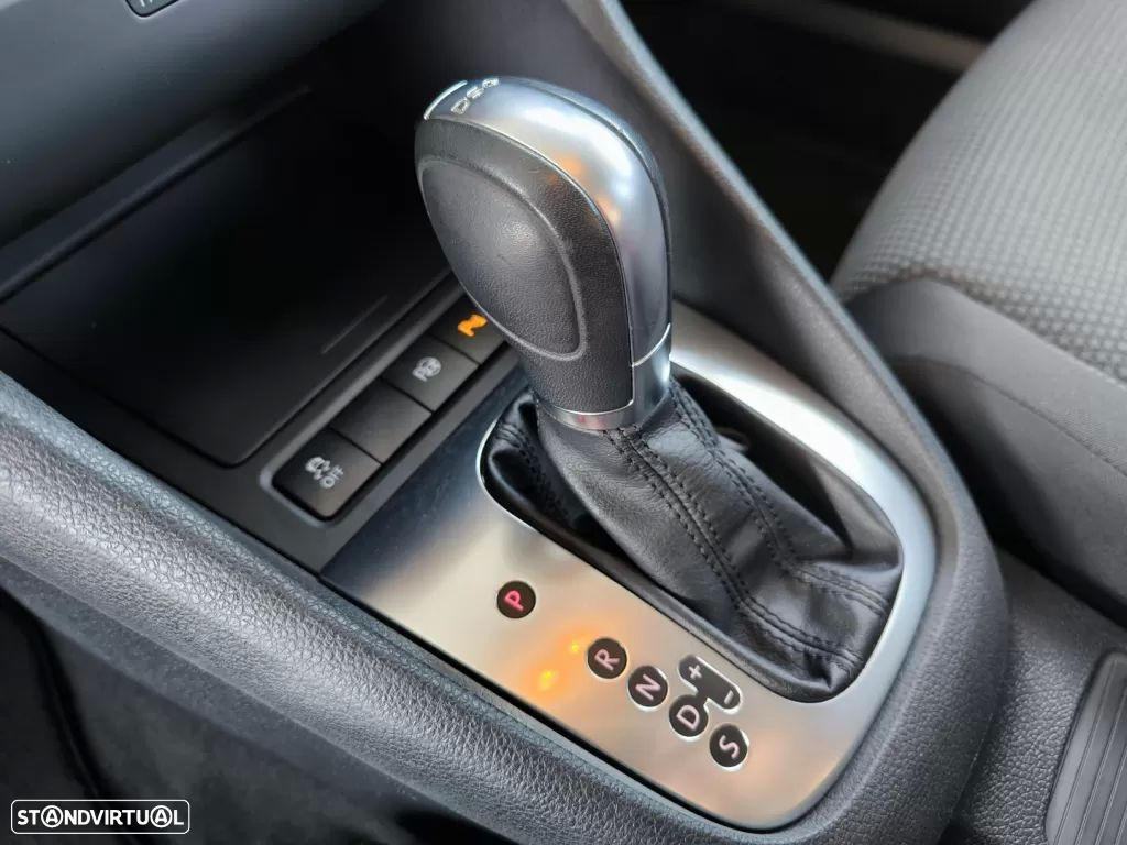 VW Golf 1.6 TDi Confortline DSG - 46