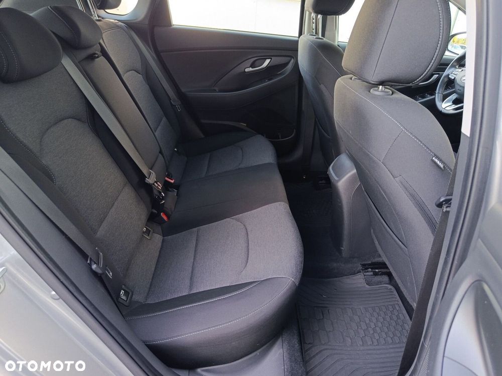 Hyundai i30 1.5 T-GDI 48V Smart - 14