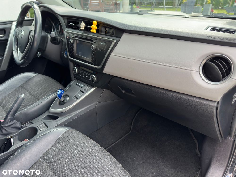 Toyota Auris 1.8 HSD Luna - 9