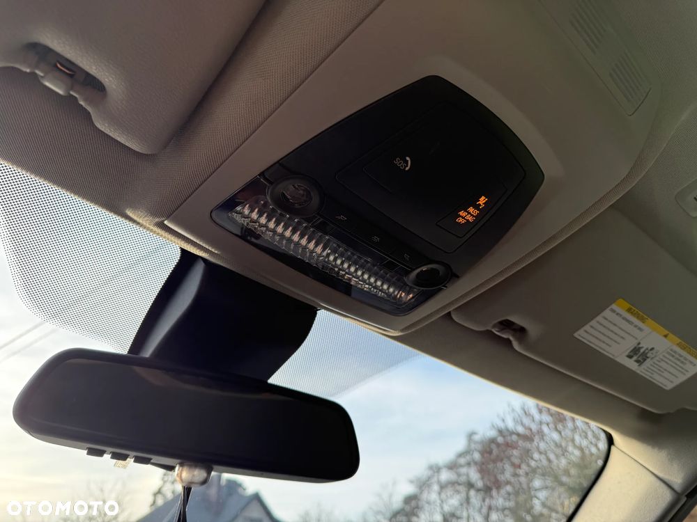 BMW X3 28i xDrive - 27