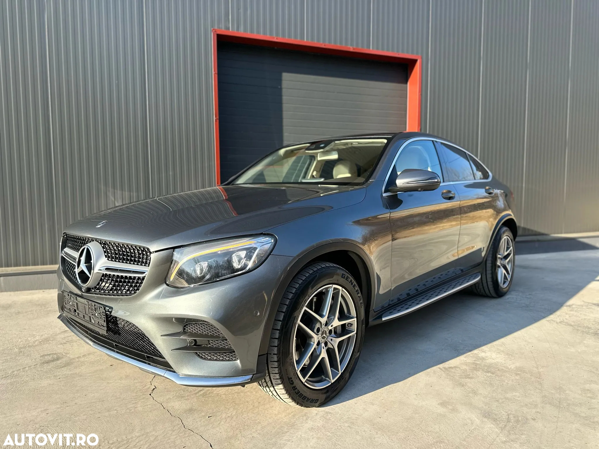 Mercedes-Benz GLC Coupe 250 d 4Matic 9G-TRONIC AMG Line - 11