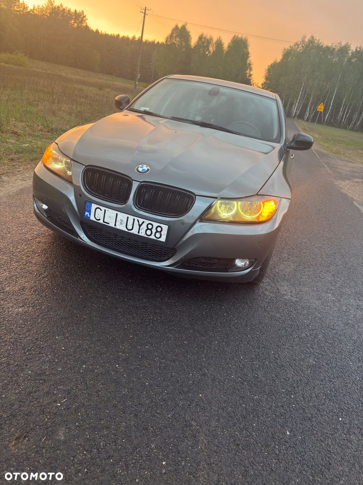 BMW Seria 3 318d - 1