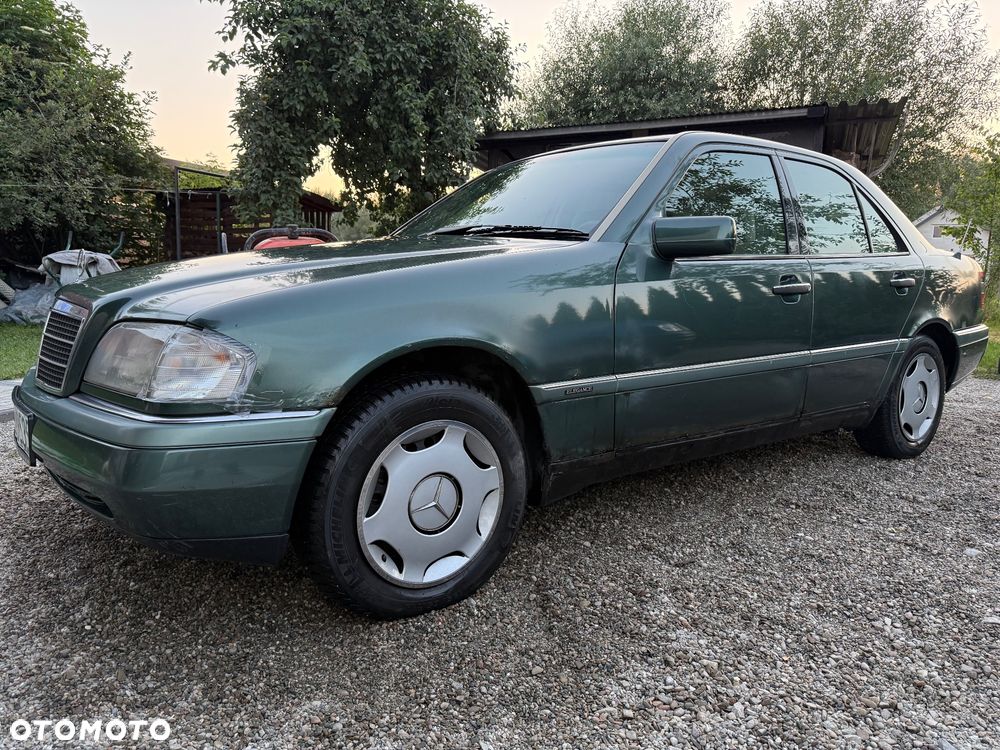 Mercedes-Benz Klasa C 180 Elegance - 2
