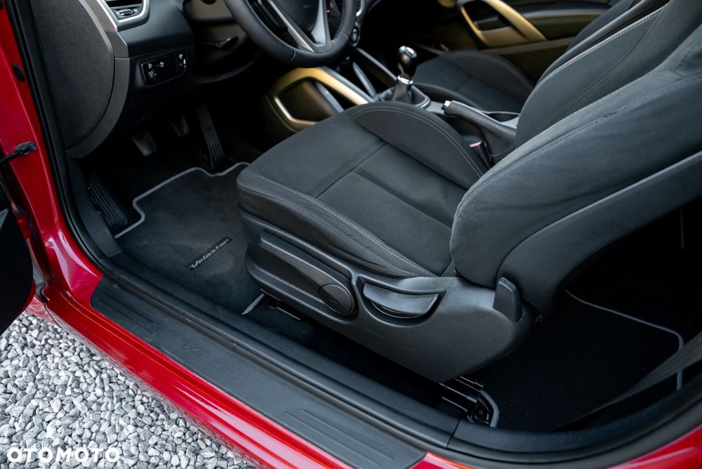 Hyundai Veloster 1.6 Premium - 20