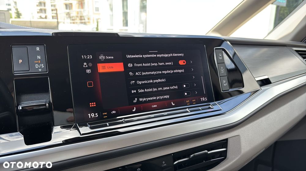 Volkswagen Multivan 2.0 TDI L2 Edition DSG - 25