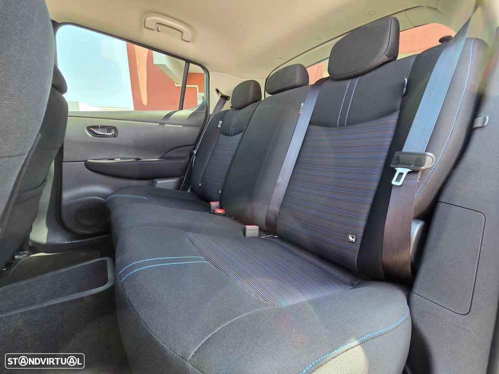 Nissan Leaf N-Connecta Two Tone - 34