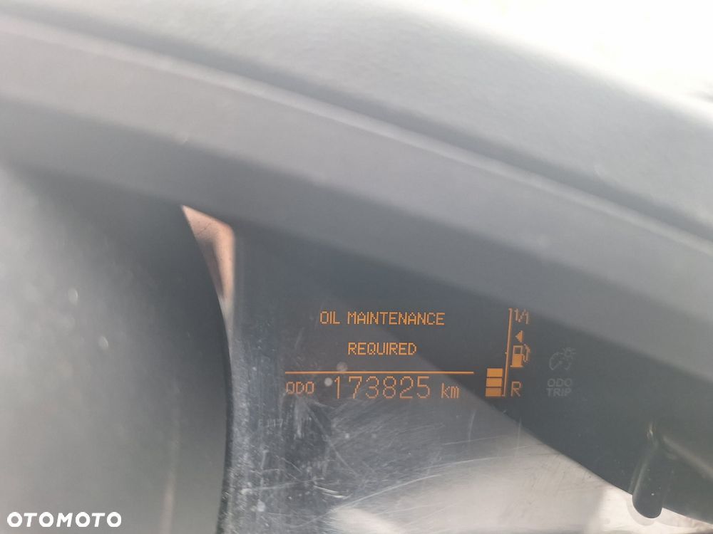 Toyota Verso 2.0 D-4D Sol plus 7os - 14