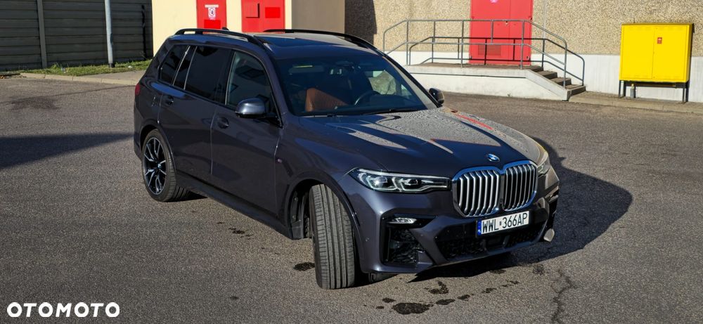 BMW X7 M50i sport - 12