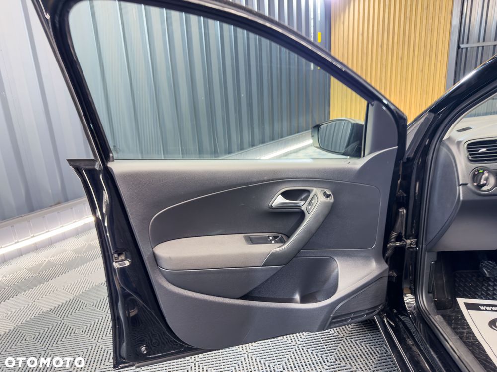 Volkswagen Polo 1.2 Life - 18