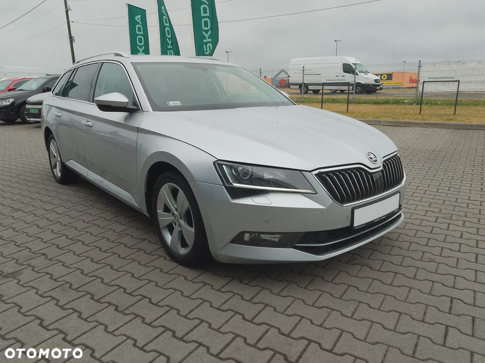 Skoda Superb 1.5 TSI ACT Ambition - 3